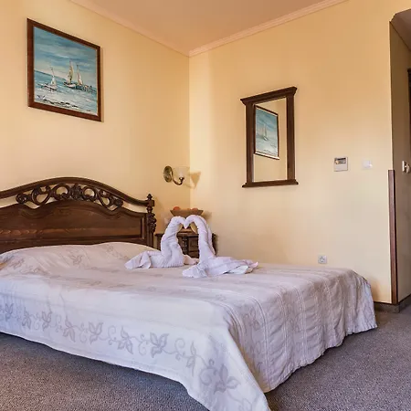 فندق Saint John Baptist 4*